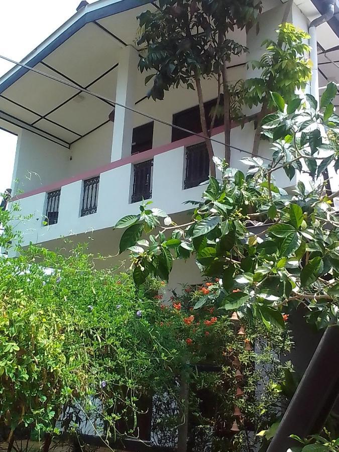Green Garden Guest Mirissa Exterior photo