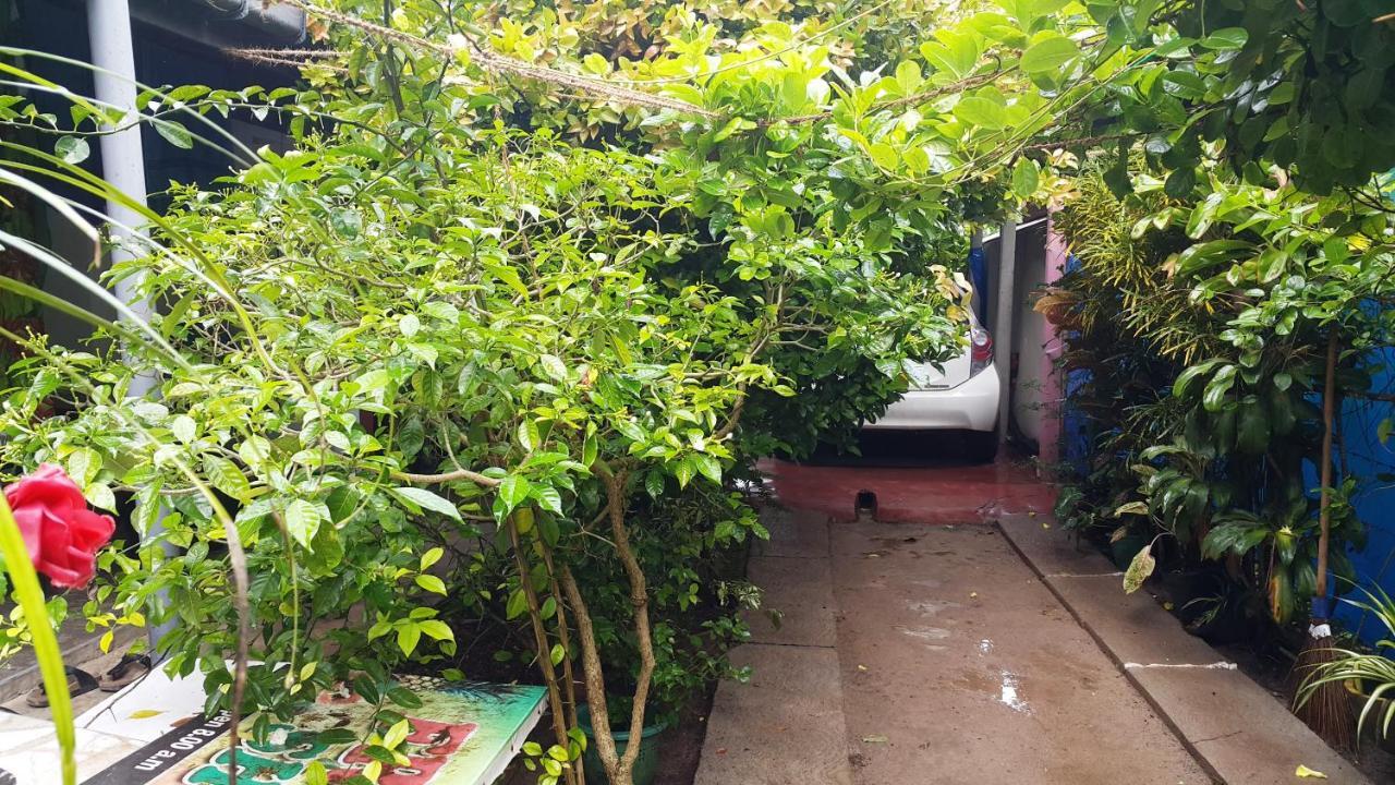 Green Garden Guest Mirissa Exterior photo
